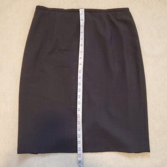 Talbots Petites Stretch Skirt 12P Gray Lined Back Zip Wool Spandex Knee Length - Picture 3 of 8